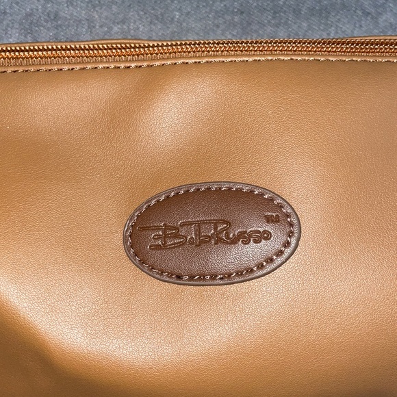 NWT.  Bella Russo Bathroom Travel Bag. - Picture 2 of 6